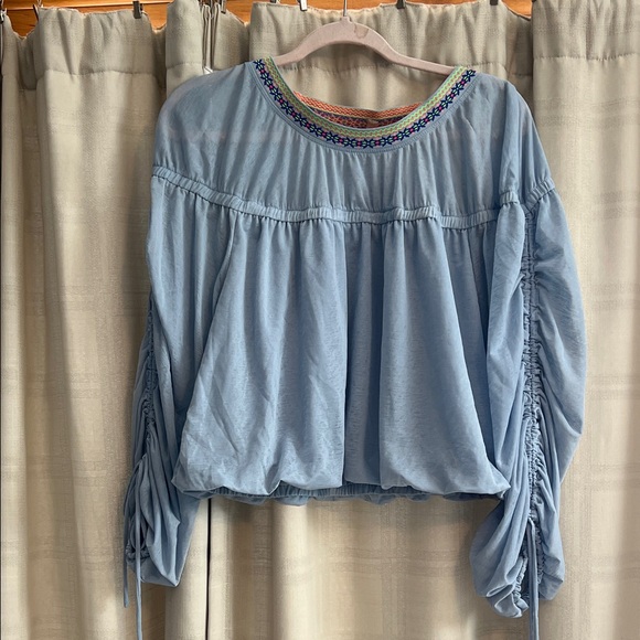 free people movement Tops - FP Movement by Free People Light Blue Cropped Top, fun sleeves, L
